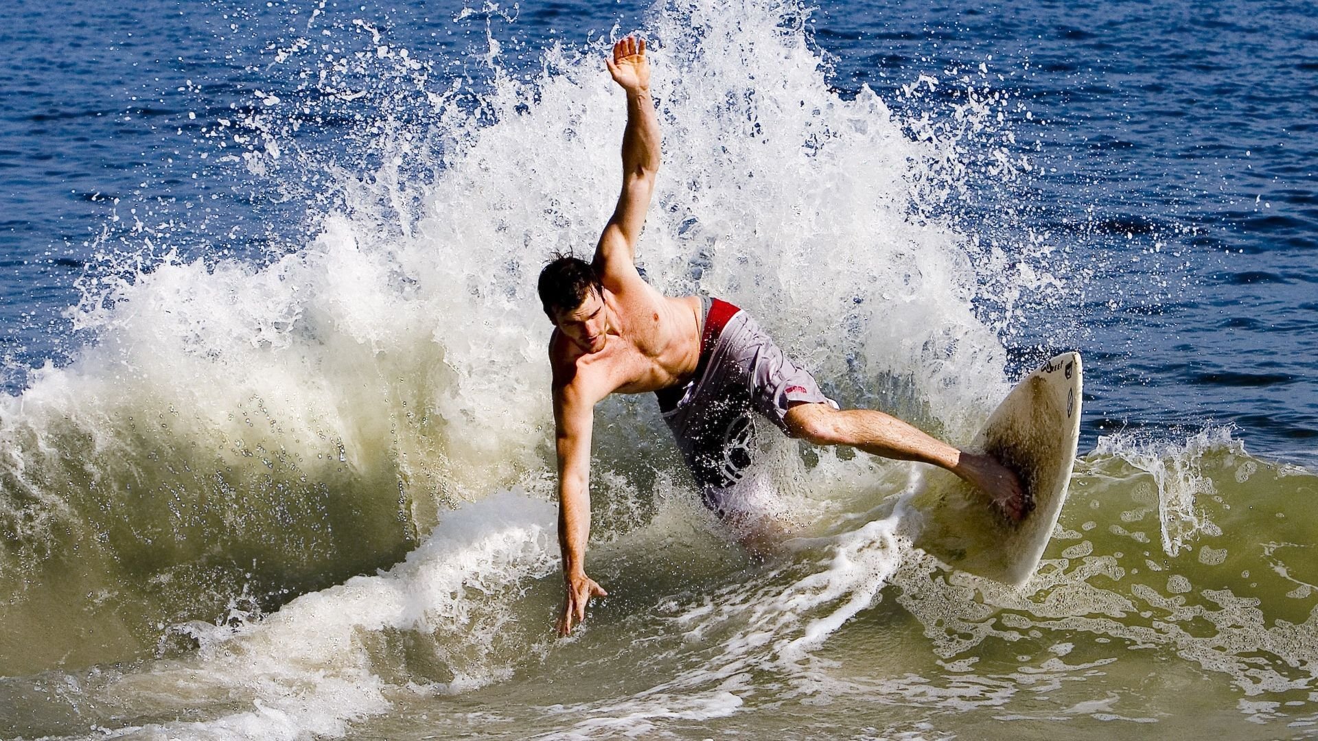 开云官网-德国男子73公斤级举重选手在决赛中获得第七名，2008年举重德国男子视频